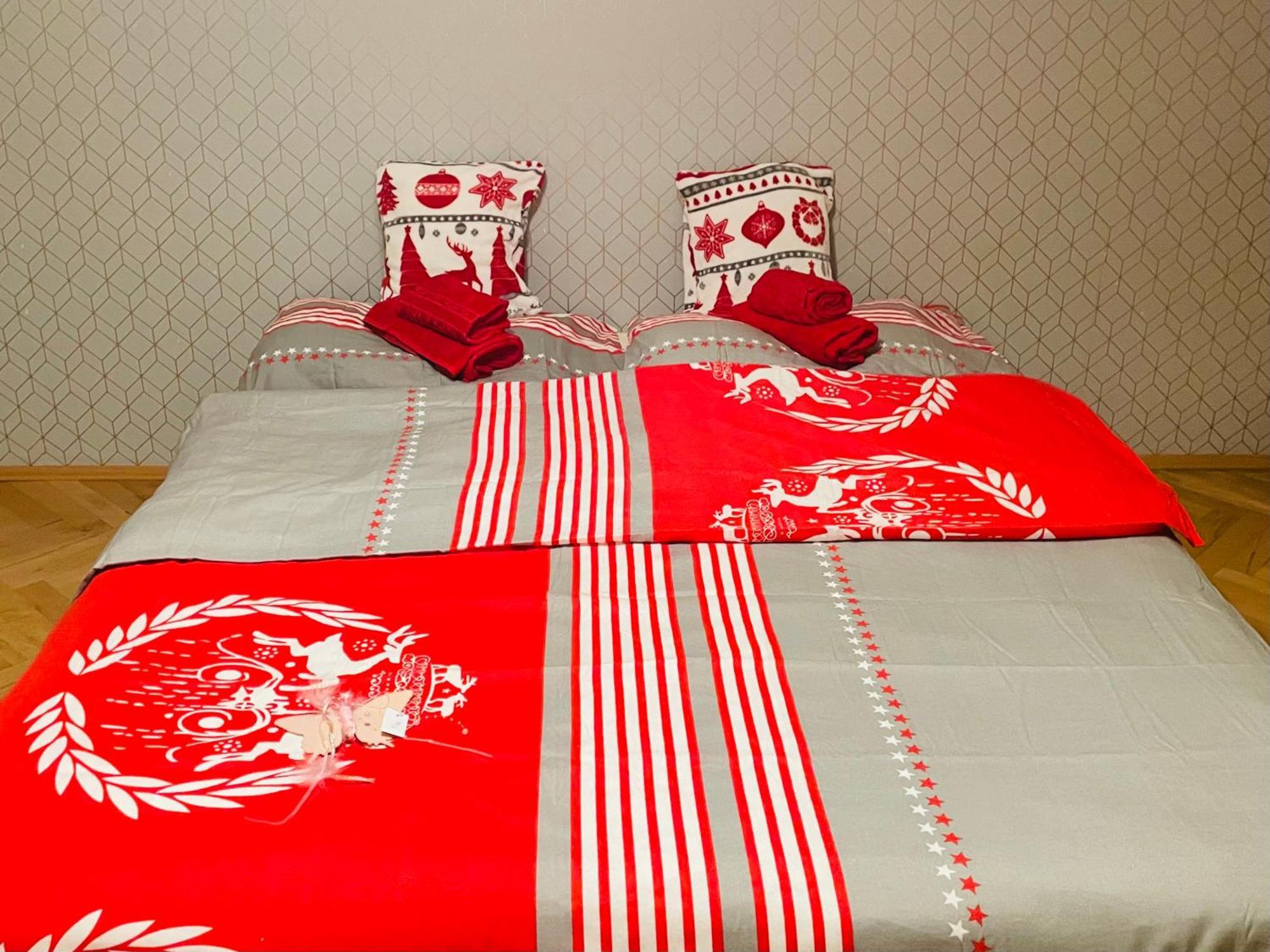 2,5 Izbovy Apartman V Ruzinove S Parkovanim Zdarma Братислава Экстерьер фото
